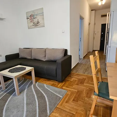 Leka Sa Parkingom Apartament *